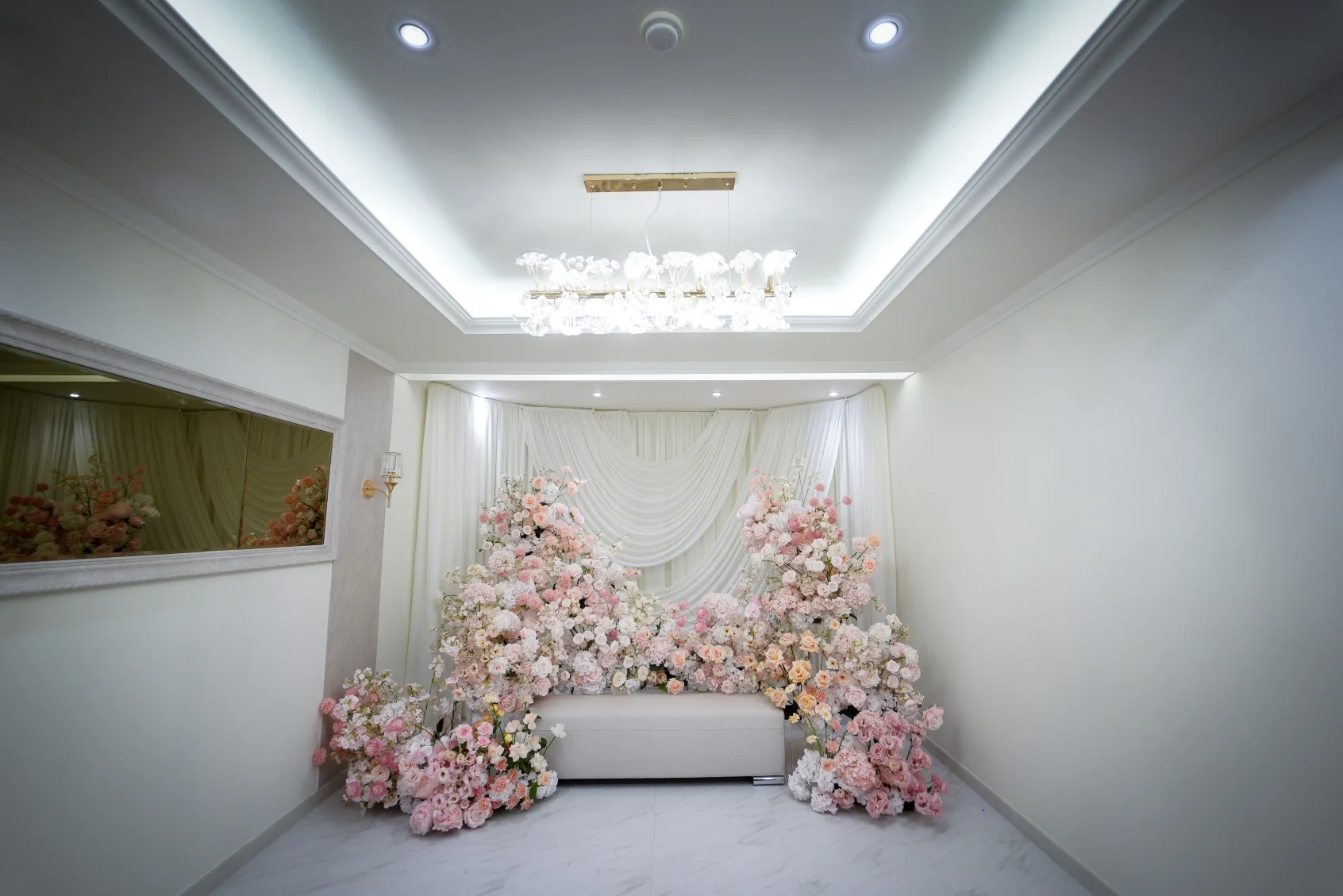 Covenant Hall · 신부대기실